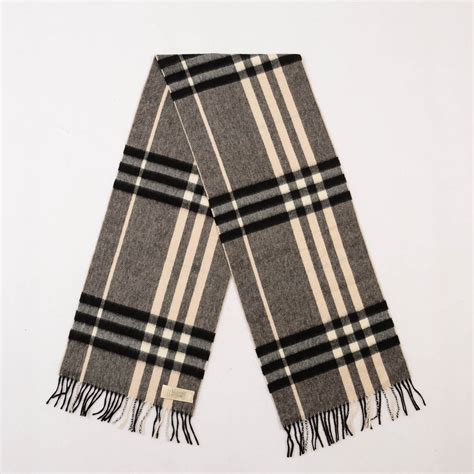 burberry scarf all grey